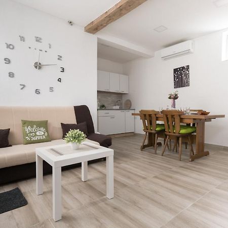 Apartmani Kod Marka Pozega Eksteriør billede