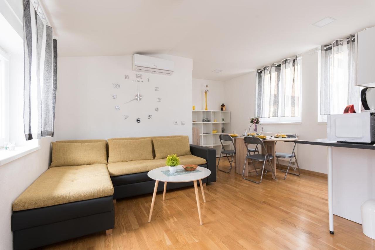 Apartmani Kod Marka Pozega Eksteriør billede